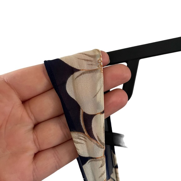 LA Intimates Vintage Floral Bow Detail Satiny Slip Women's Size S - Picture 5 of 9